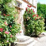 Oda ve Kahvaltı Chateau De Belespy 3*