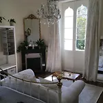 Chateau De Belespy Oda ve Kahvaltı 3*